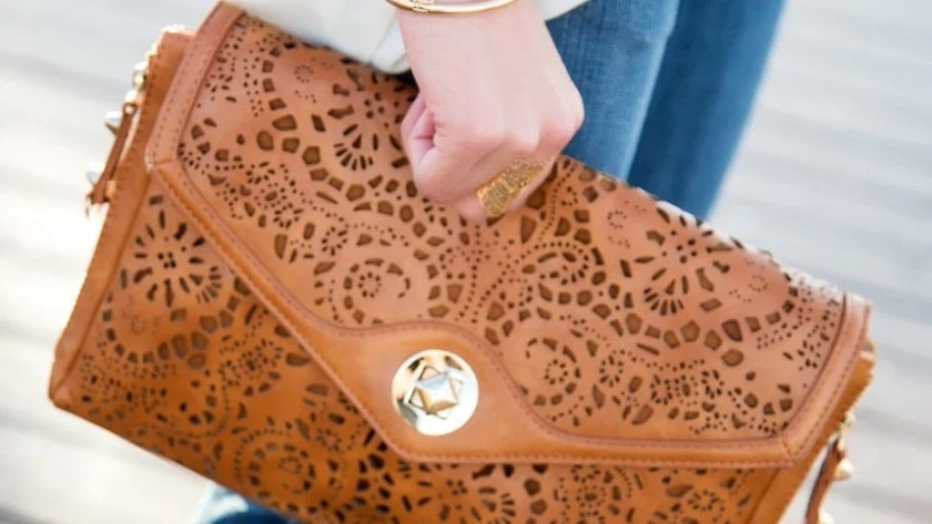 11 Casual and Stylish Ankle Strap Heels Outfits for Spring 2025