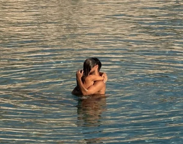 How to Create Intimate Couple Rituals with Wellness Devices