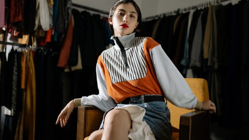 Stop Guessing: How an Outfit Color Combinations App Fixes Your Wardrobe